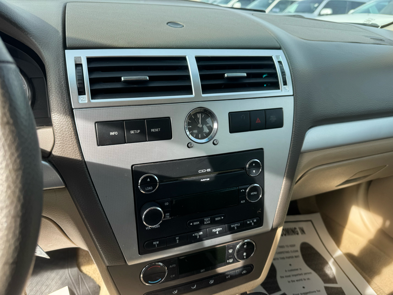 Mercury Milan 4dr Sdn I4 Premier FWD 2008