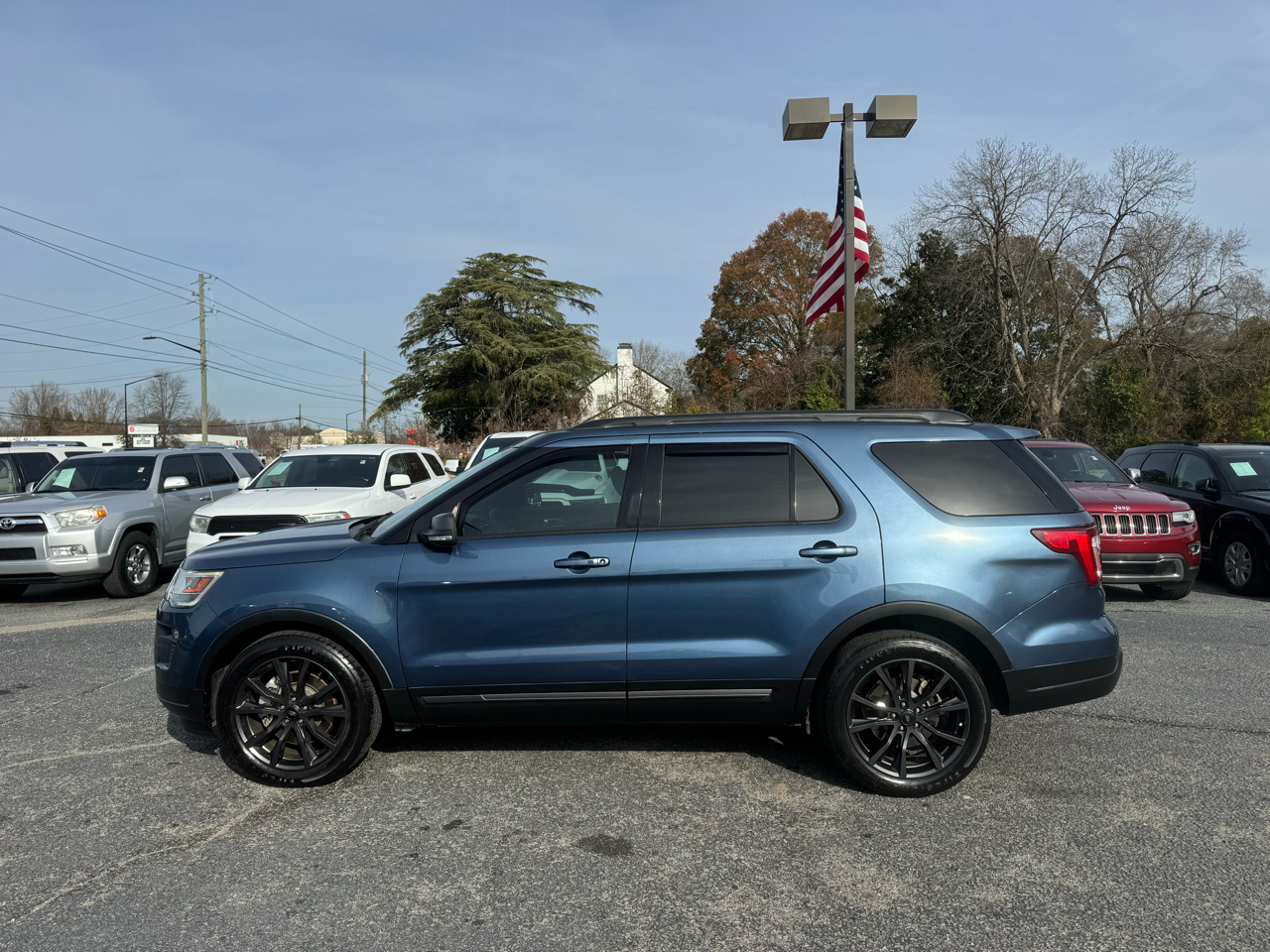 Ford Explorer XLT FWD 2019
