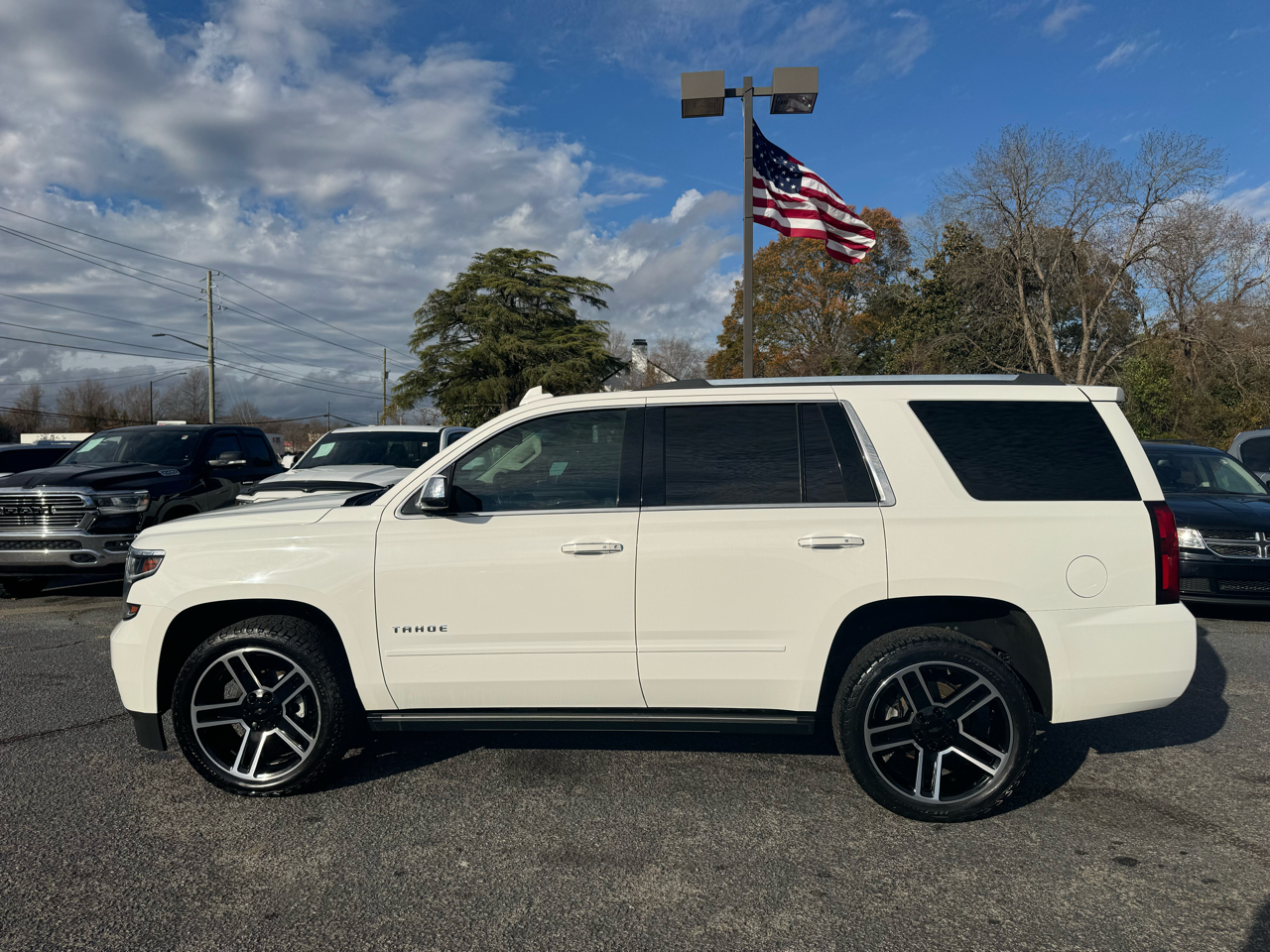 Chevrolet Tahoe 4WD 4dr Premier 2017