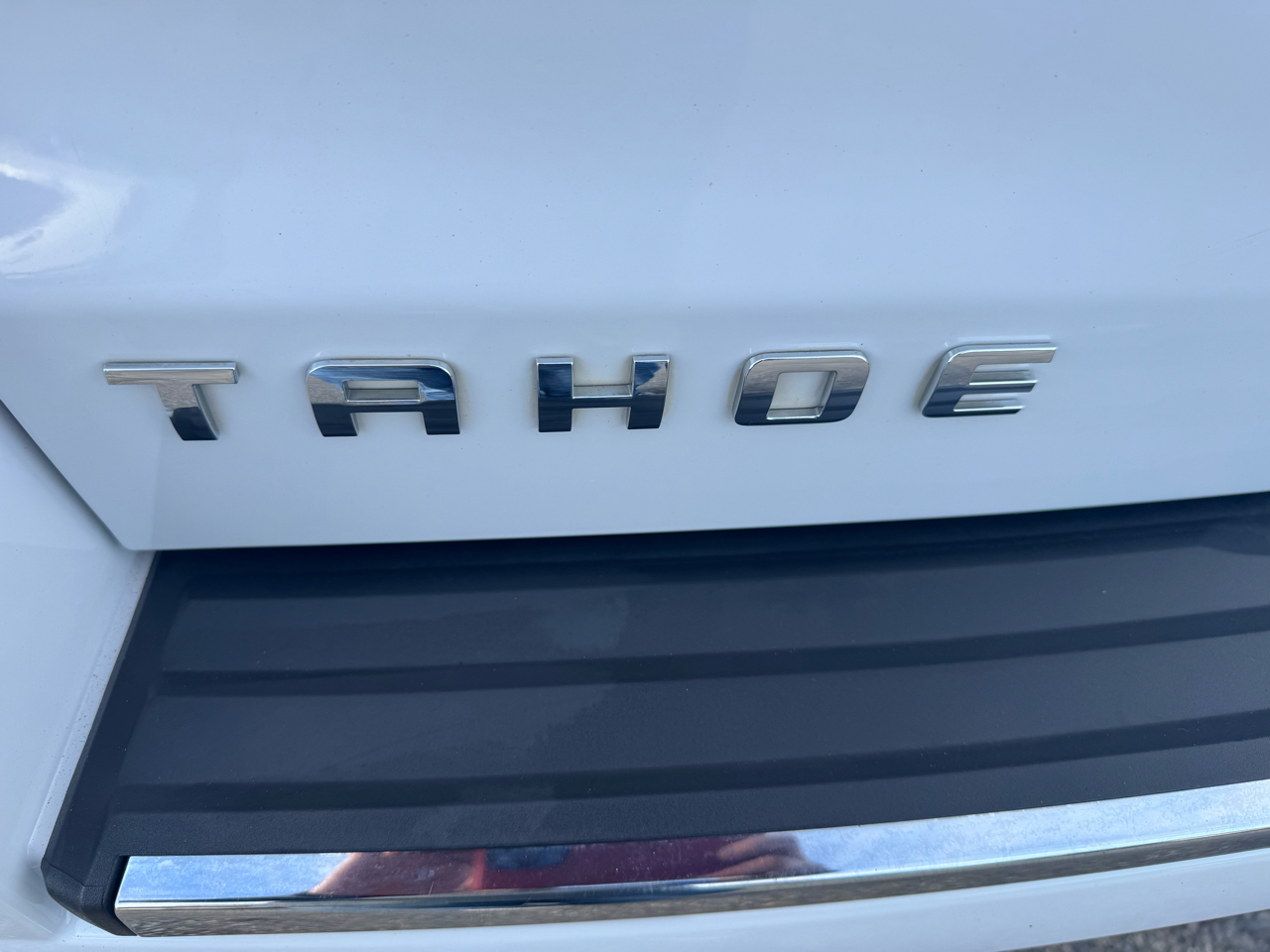 Chevrolet Tahoe 4WD 4dr Premier 2017