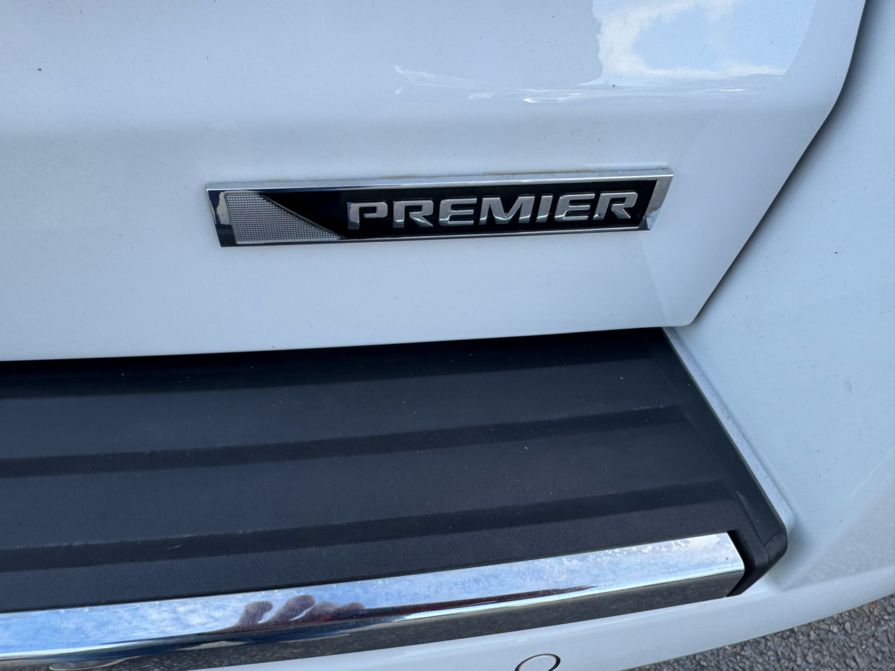 Chevrolet Tahoe 4WD 4dr Premier 2017