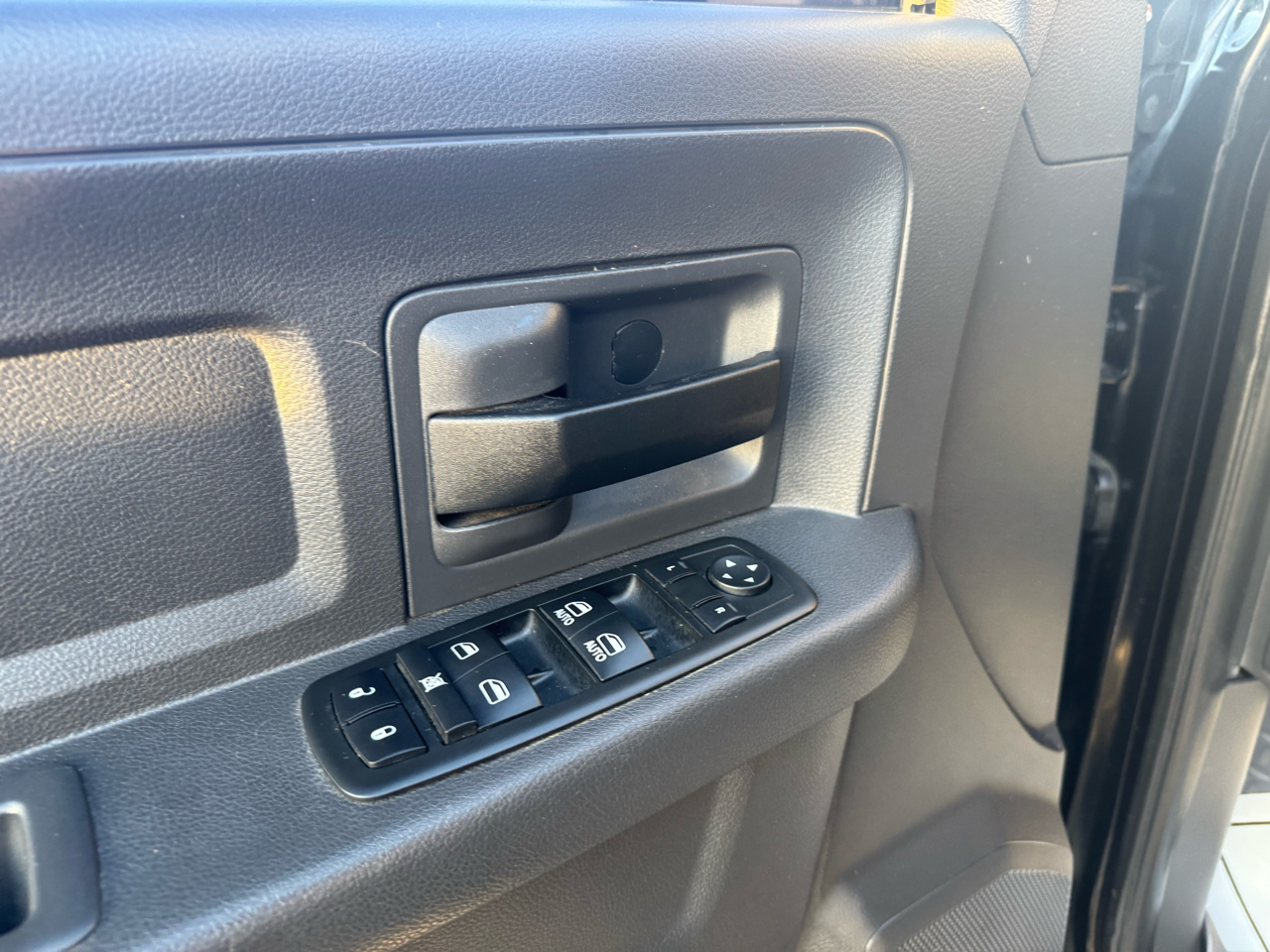 RAM 2500 4WD Crew Cab 149" ST 2012