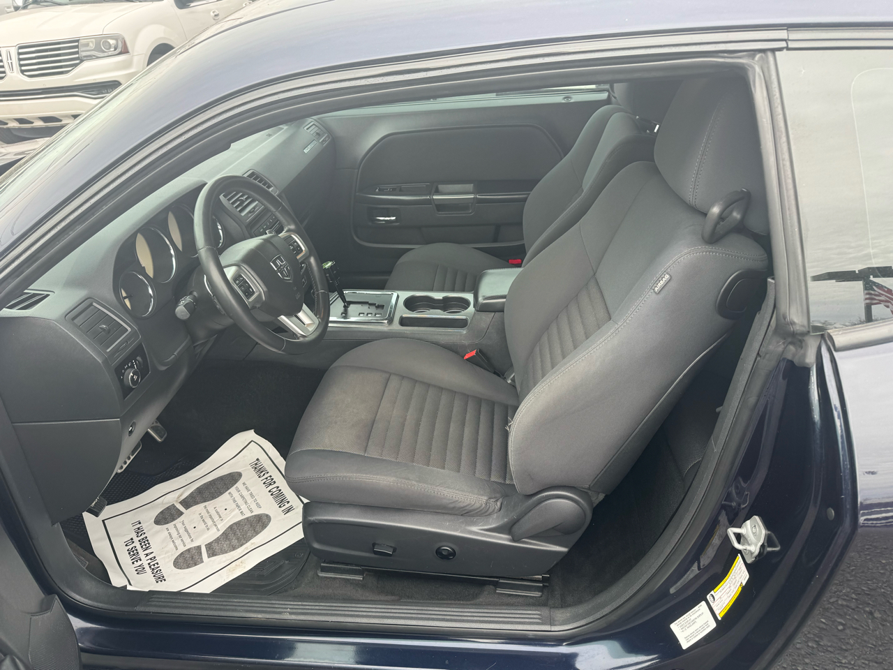 Dodge Challenger 2dr Cpe R/T 2012