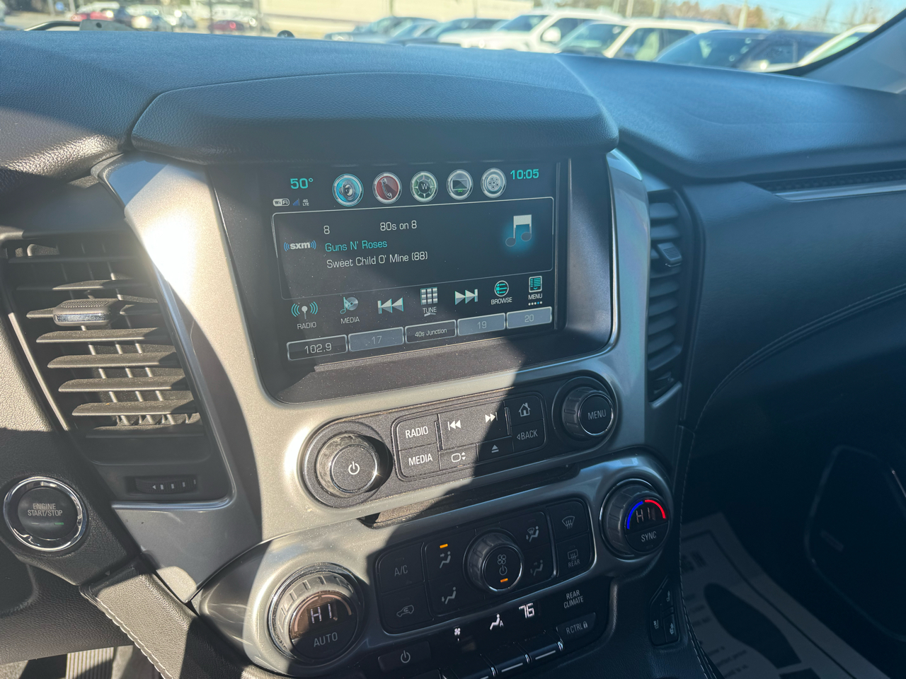 Chevrolet Suburban 4WD 4dr 1500 Premier 2019