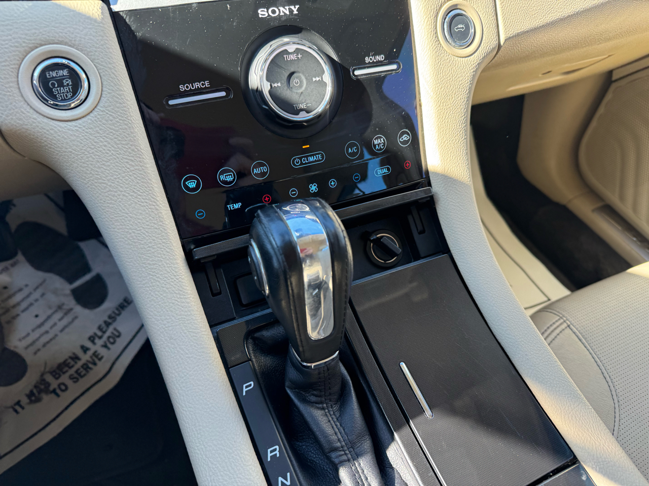 Ford Taurus Limited FWD 2017