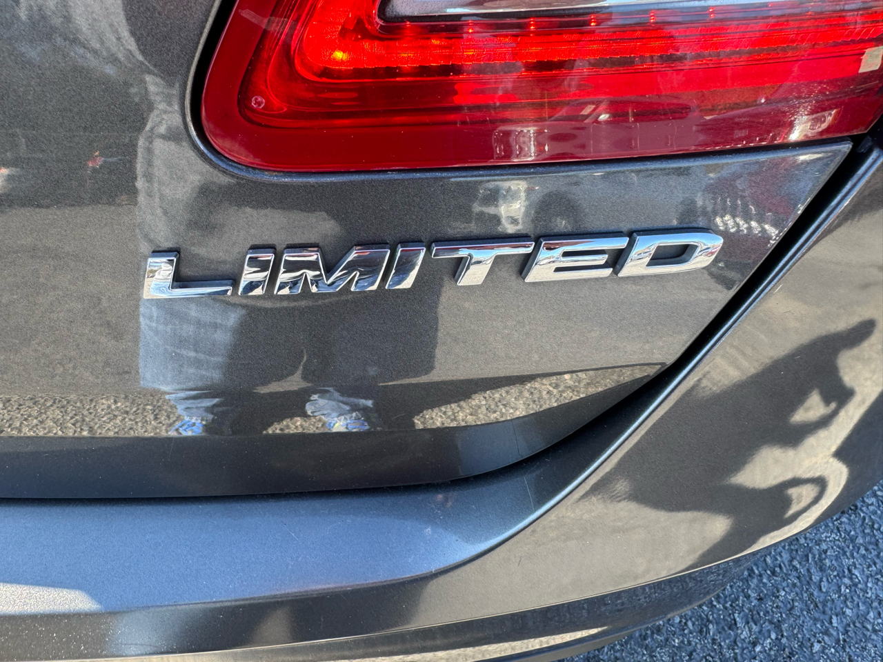 Ford Taurus Limited FWD 2017