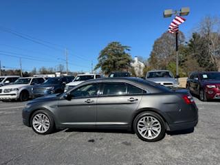 Ford Taurus Limited FWD 2017