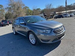 Ford Taurus Limited FWD 2017