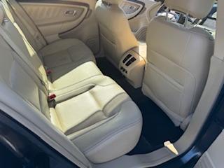 Ford Taurus Limited FWD 2017