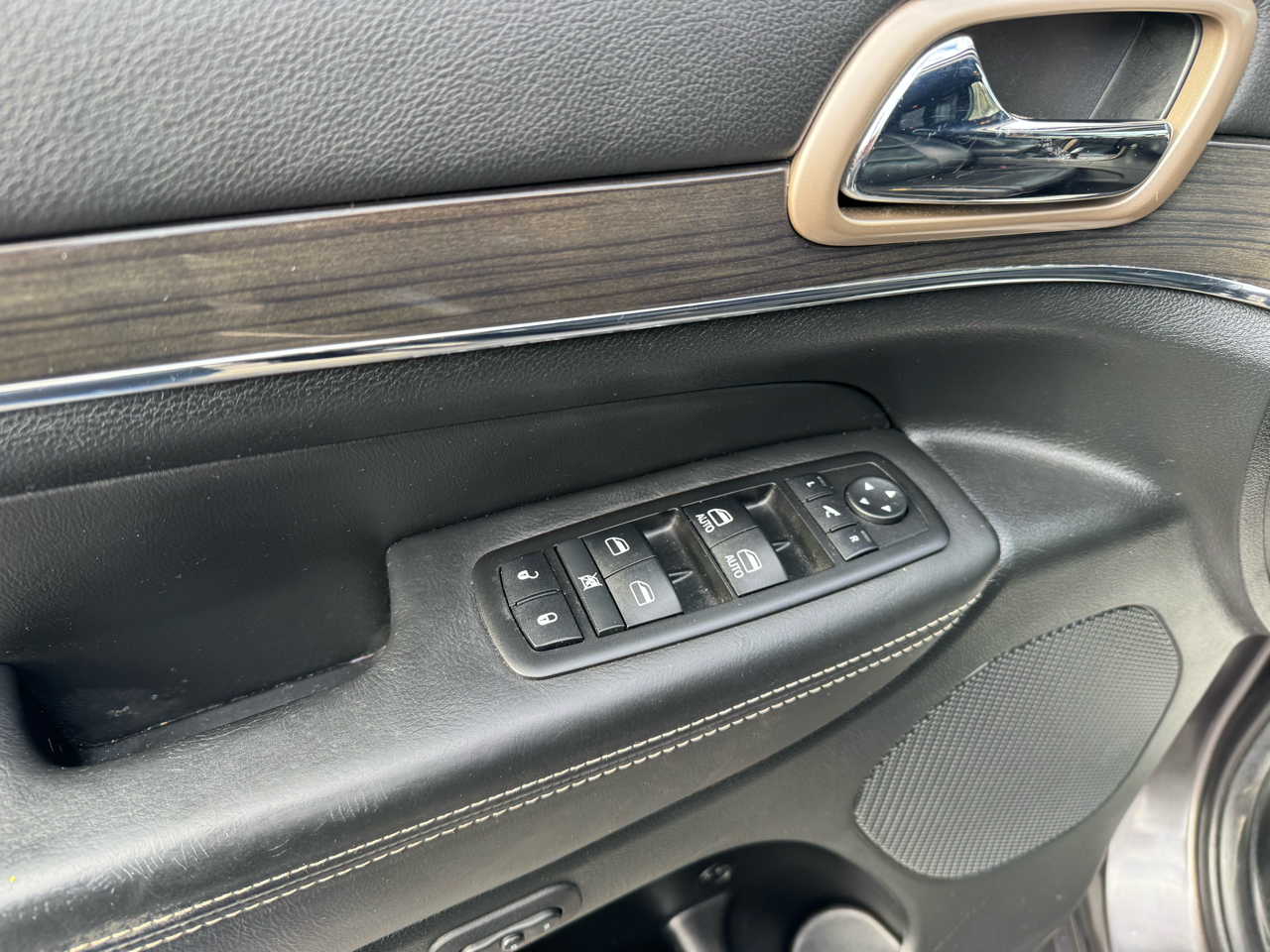 Jeep Grand Cherokee RWD 4dr Overland 2015