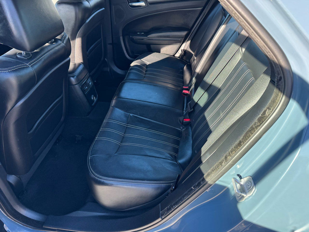 Chrysler 300 4dr Sdn 300S RWD 2014