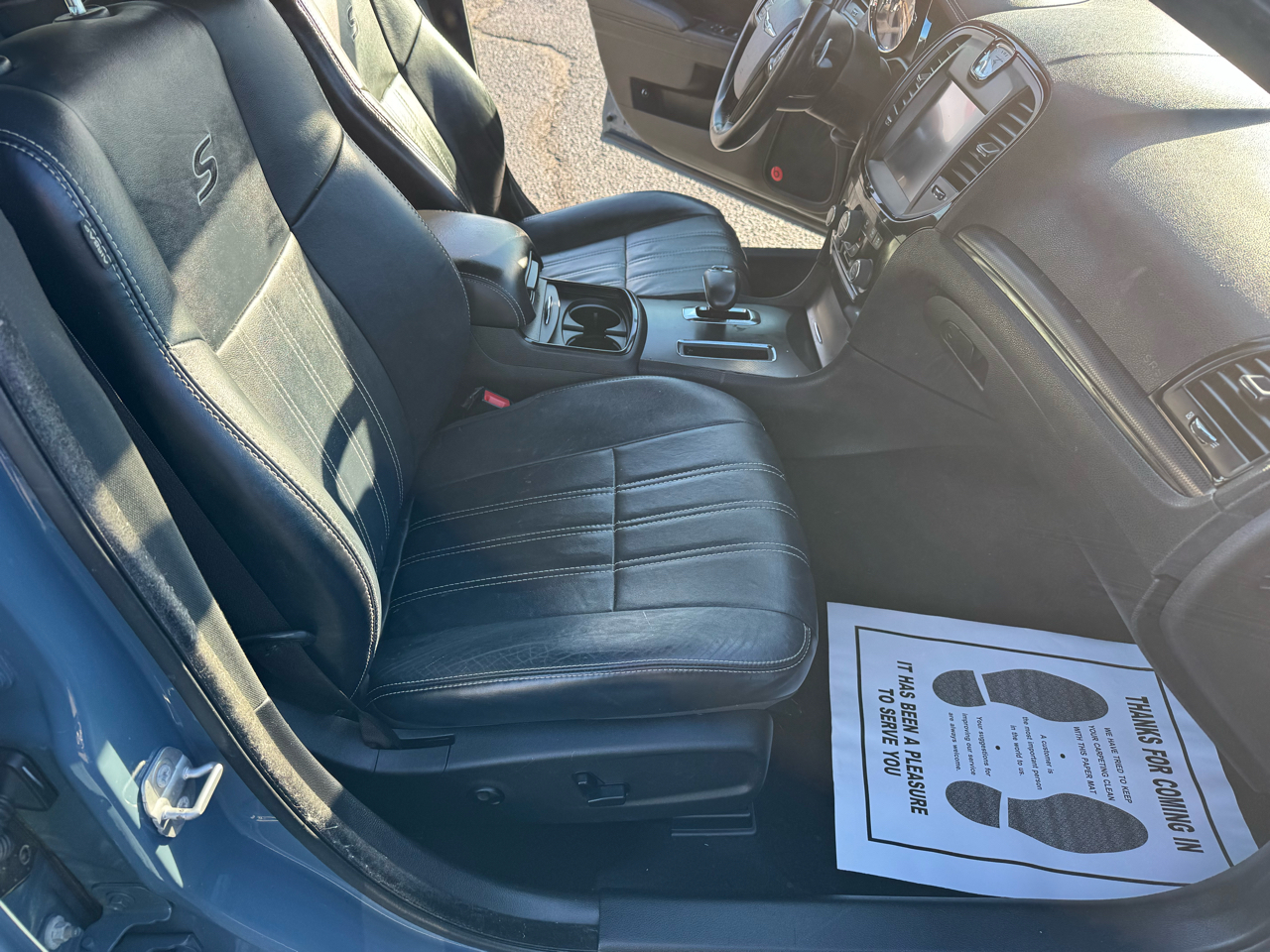 Chrysler 300 4dr Sdn 300S RWD 2014