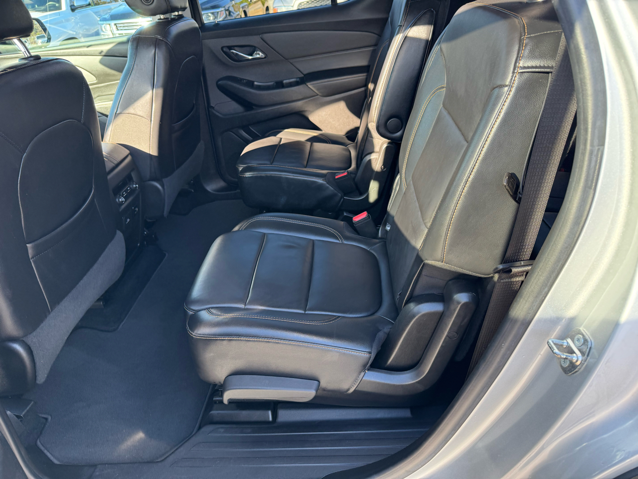 Chevrolet Traverse FWD 4dr LT Leather w/3LT 2018