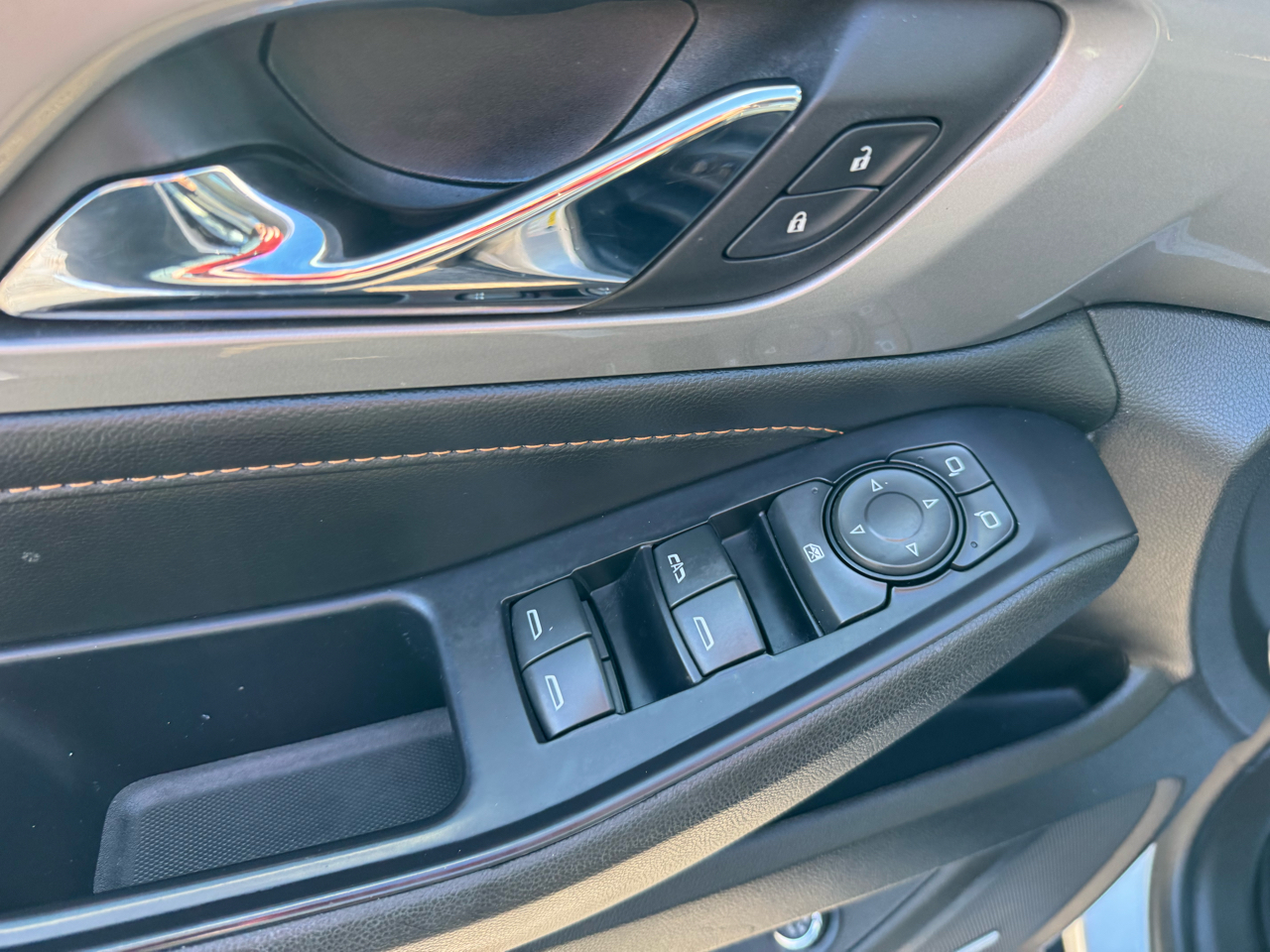 Chevrolet Traverse FWD 4dr LT Leather w/3LT 2018