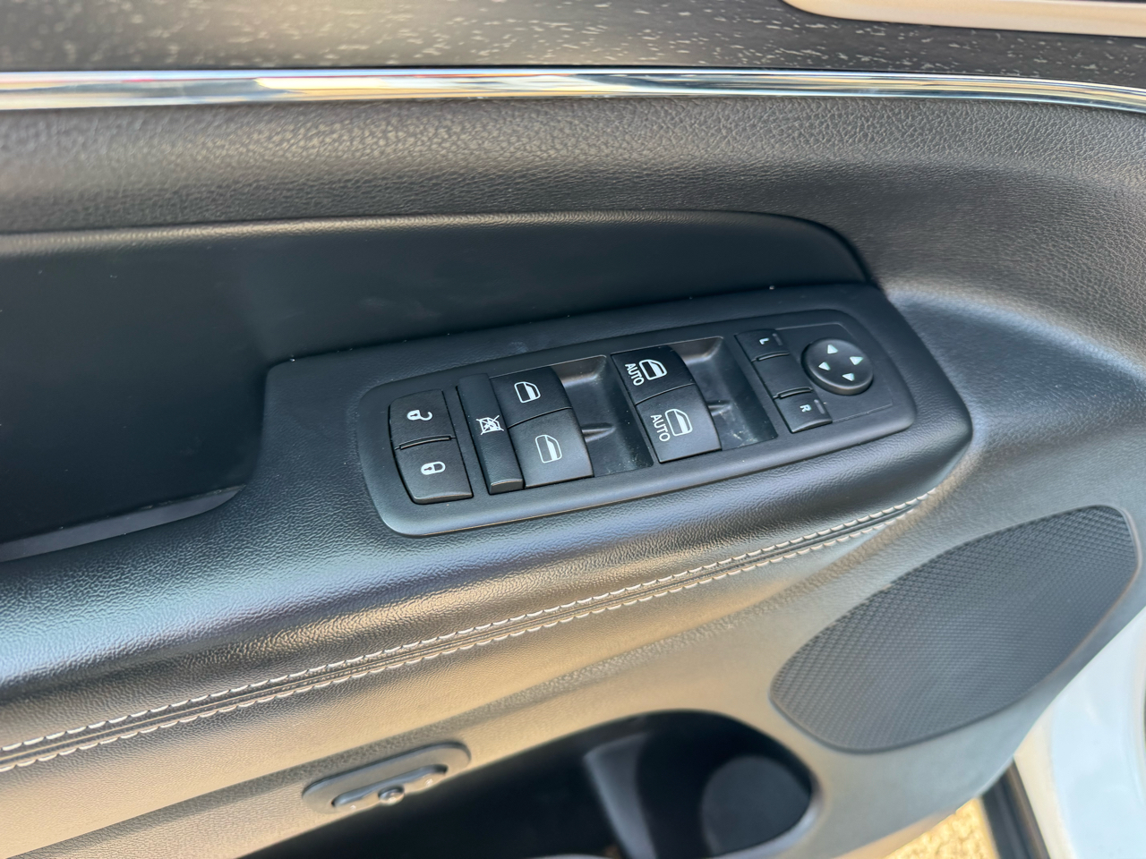 Jeep Grand Cherokee RWD 4dr Limited 2016