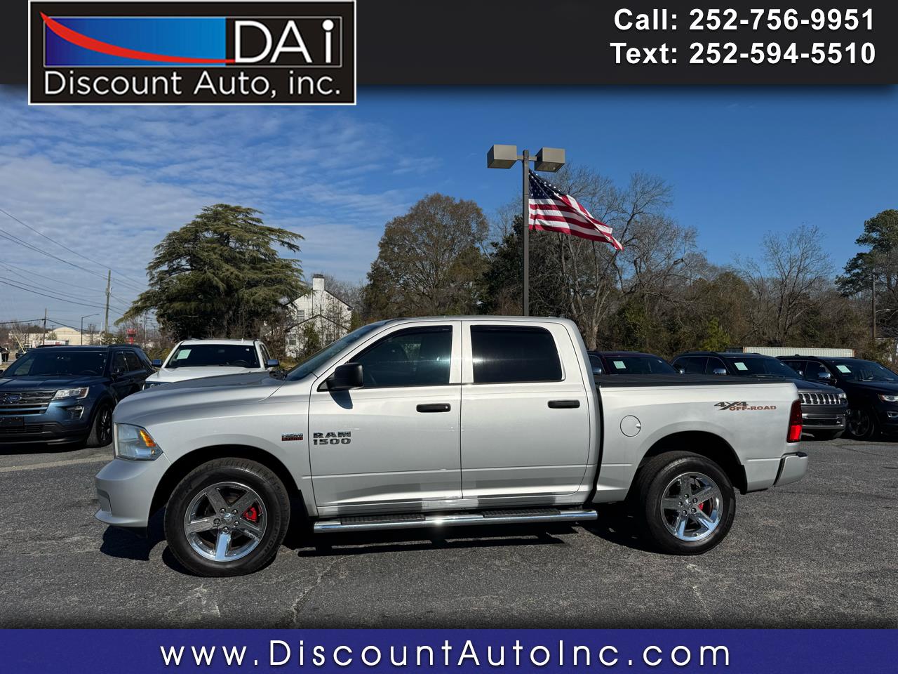 2013 RAM 1500 4WD Crew Cab 140.5" Express