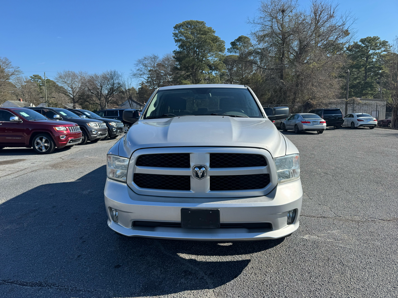RAM 1500 4WD Crew Cab 140.5" Express 2013