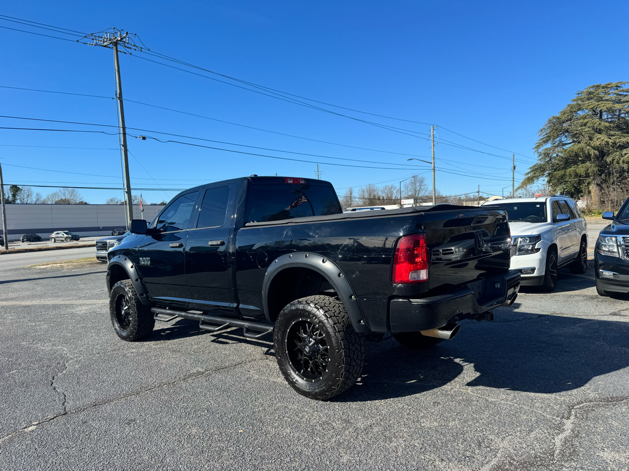 RAM 1500 4WD Quad Cab 140.5" Express 2013
