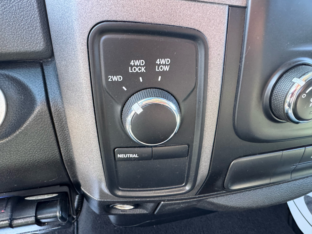 RAM 1500 4WD Quad Cab 140.5" Express 2013