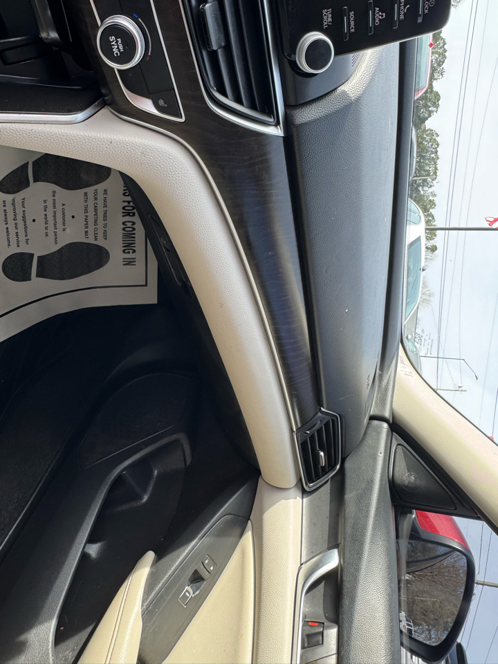 Honda Accord Sedan EX-L 2.0T Auto 2019