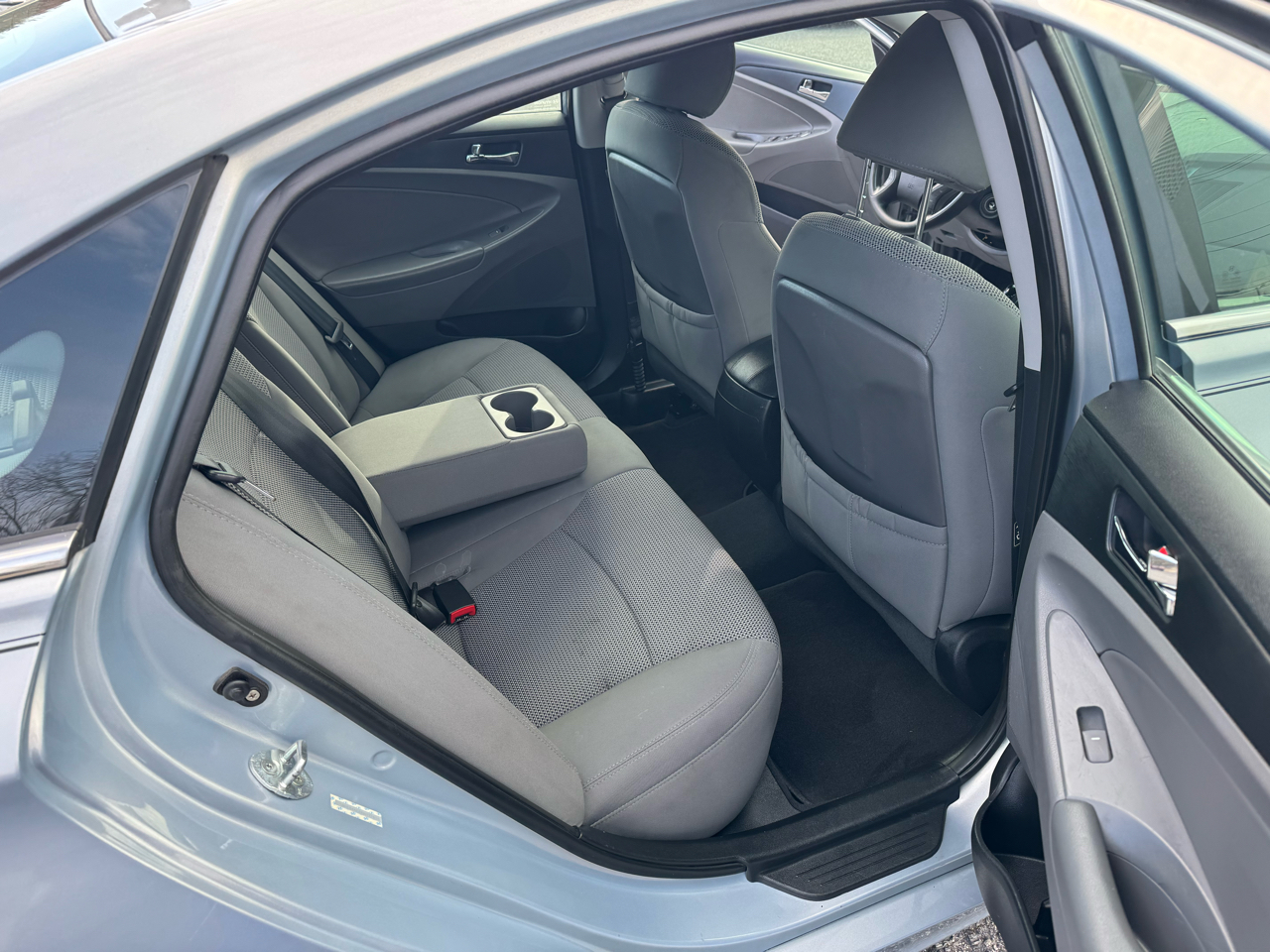 Hyundai Sonata 4dr Sdn 2.4L Auto GLS 2011