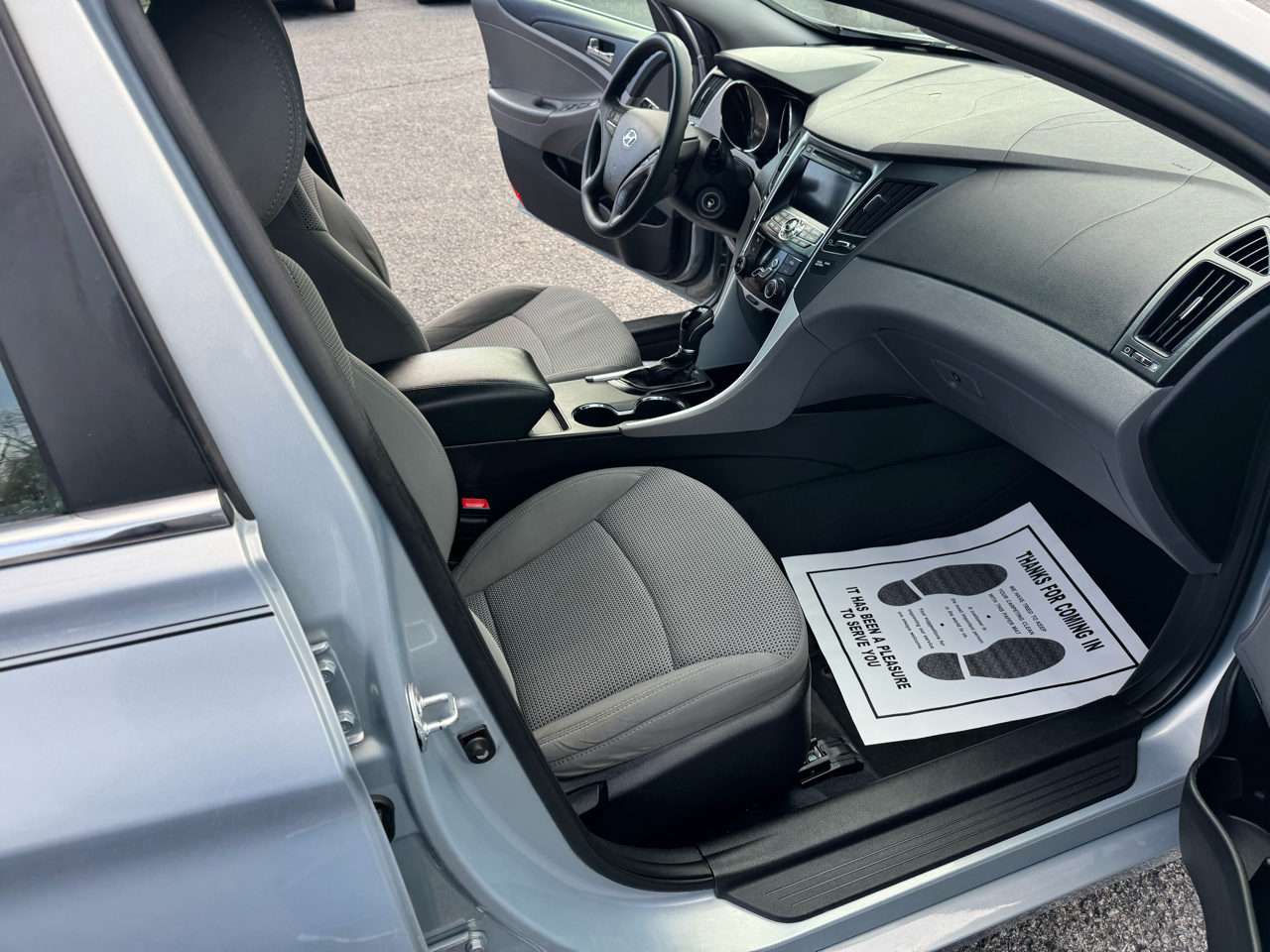 Hyundai Sonata 4dr Sdn 2.4L Auto GLS 2011