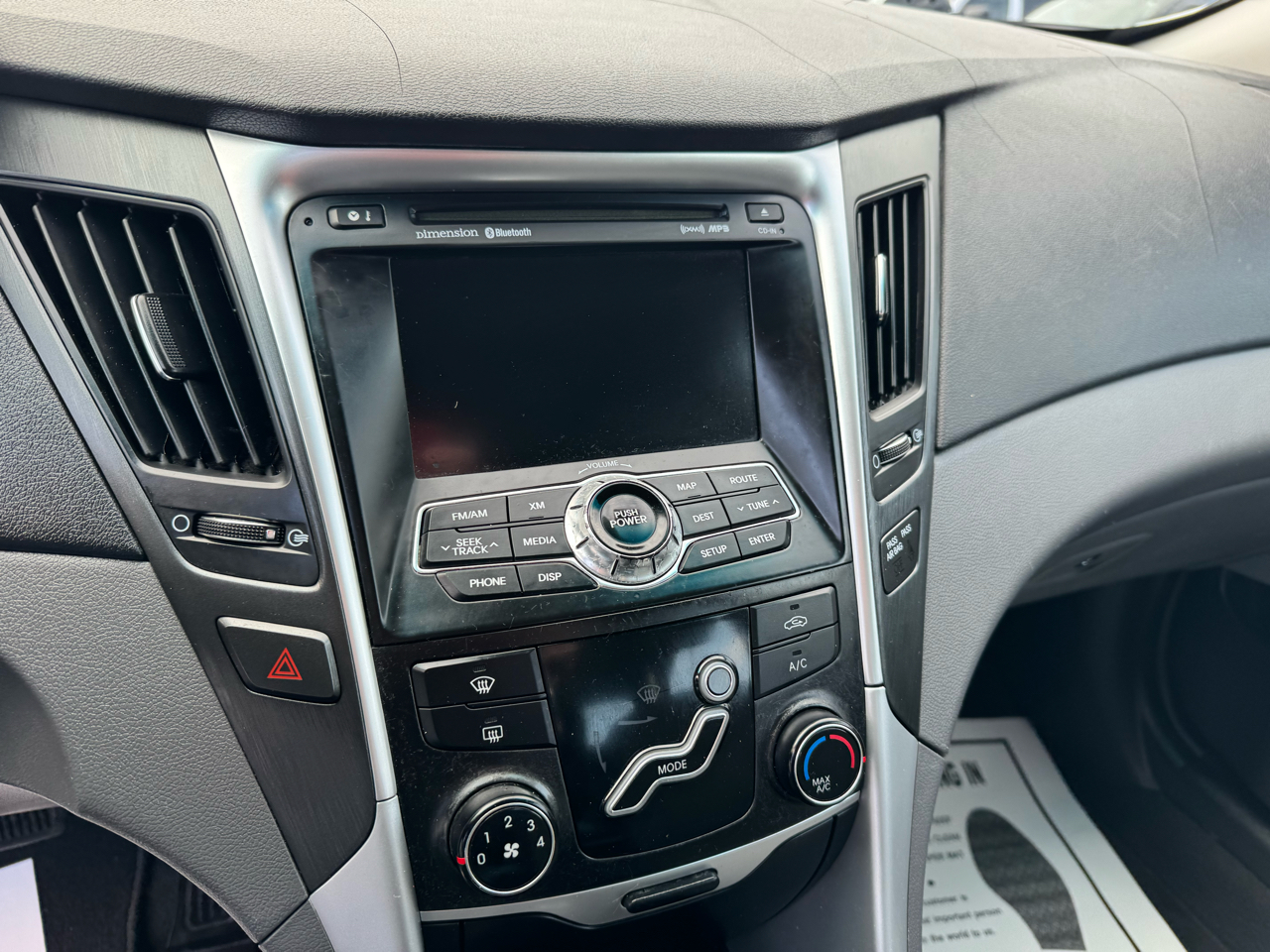 Hyundai Sonata 4dr Sdn 2.4L Auto GLS 2011