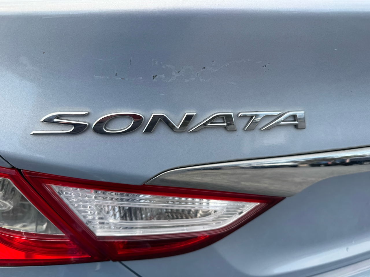 Hyundai Sonata 4dr Sdn 2.4L Auto GLS 2011