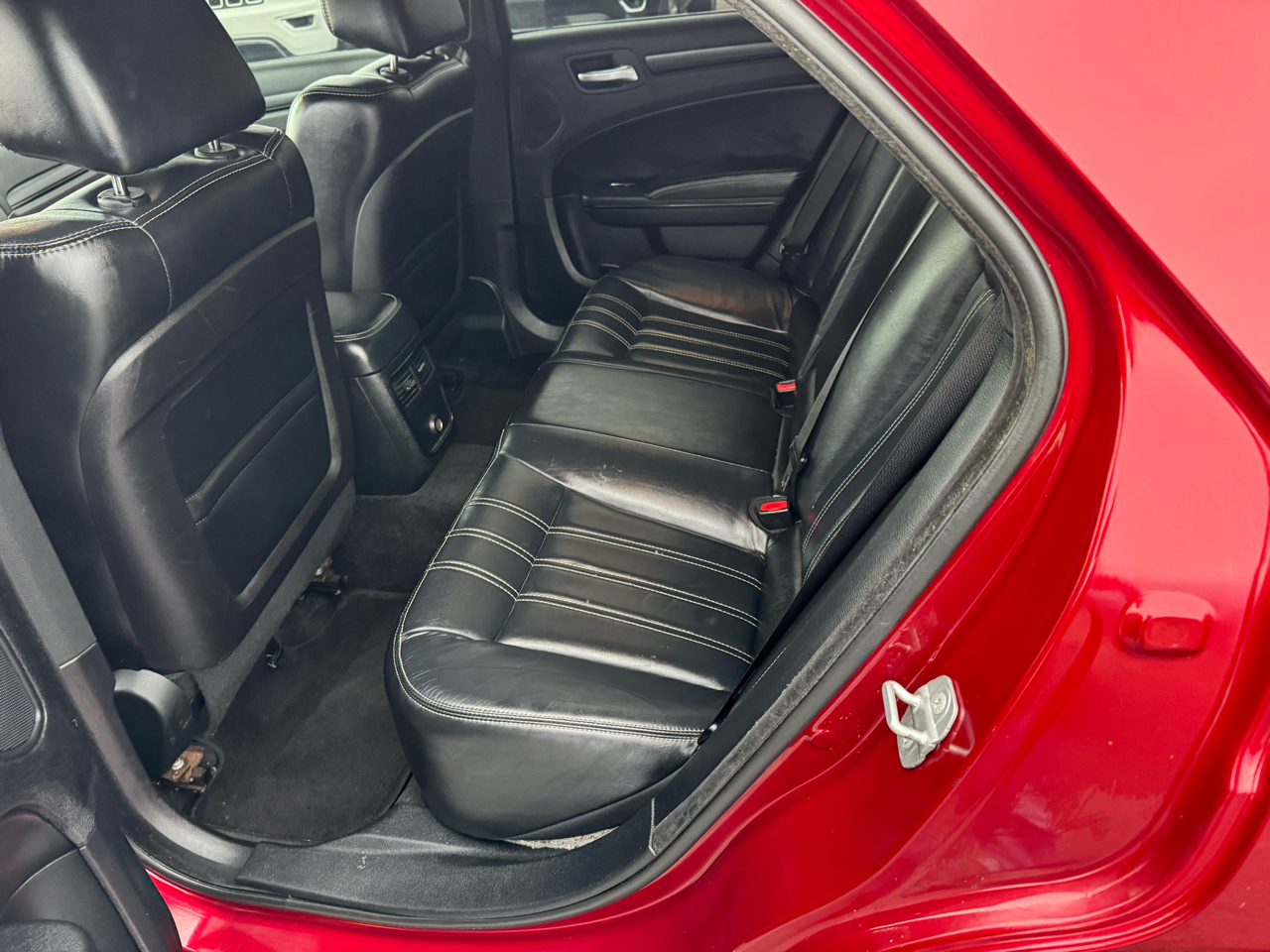 Chrysler 300 4dr Sdn 300S RWD 2014