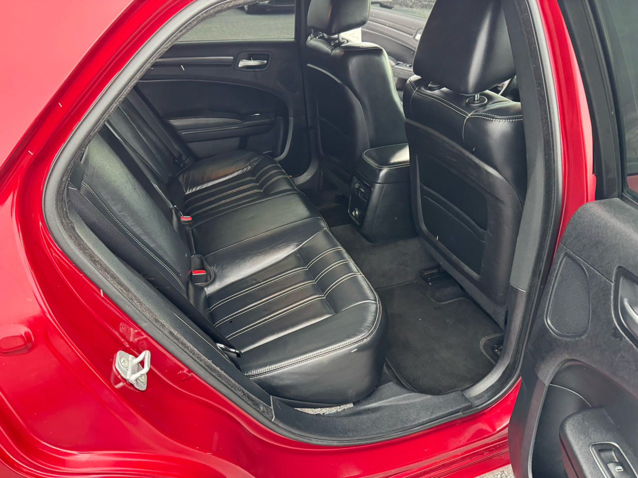 Chrysler 300 4dr Sdn 300S RWD 2014