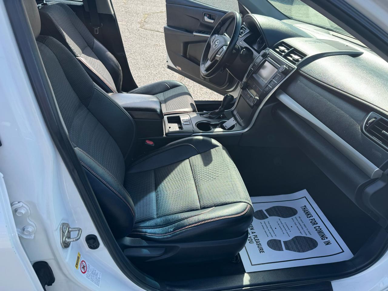 Toyota Camry Hybrid 4dr Sdn XLE (Natl) 2015