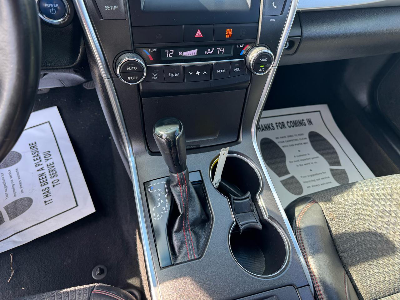 Toyota Camry Hybrid 4dr Sdn XLE (Natl) 2015