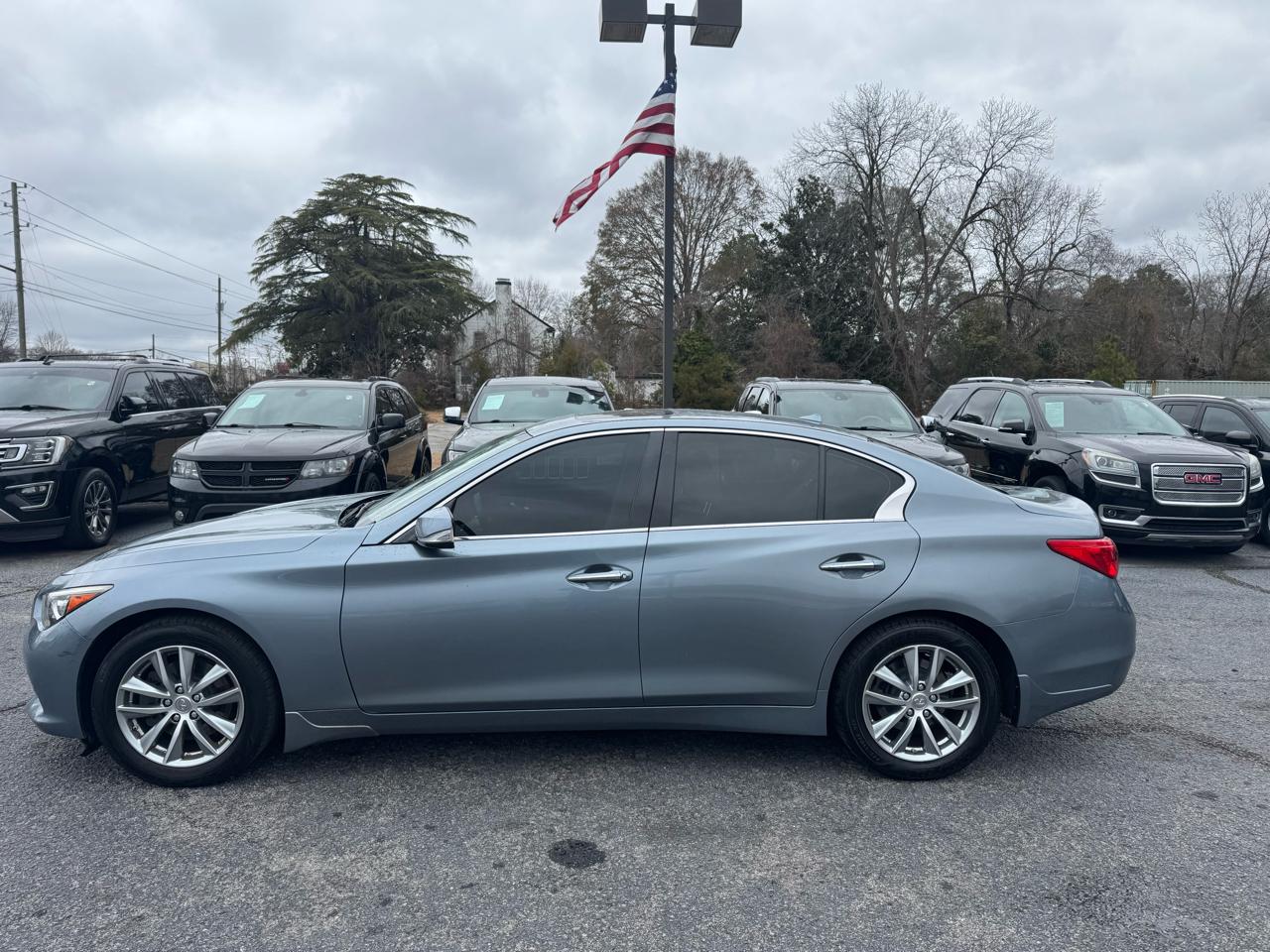 Infiniti Q50 4dr Sdn 2.0t Premium RWD 2016