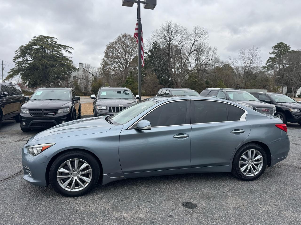 Infiniti Q50 4dr Sdn 2.0t Premium RWD 2016