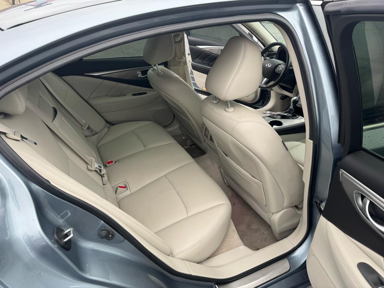 Infiniti Q50 4dr Sdn 2.0t Premium RWD 2016