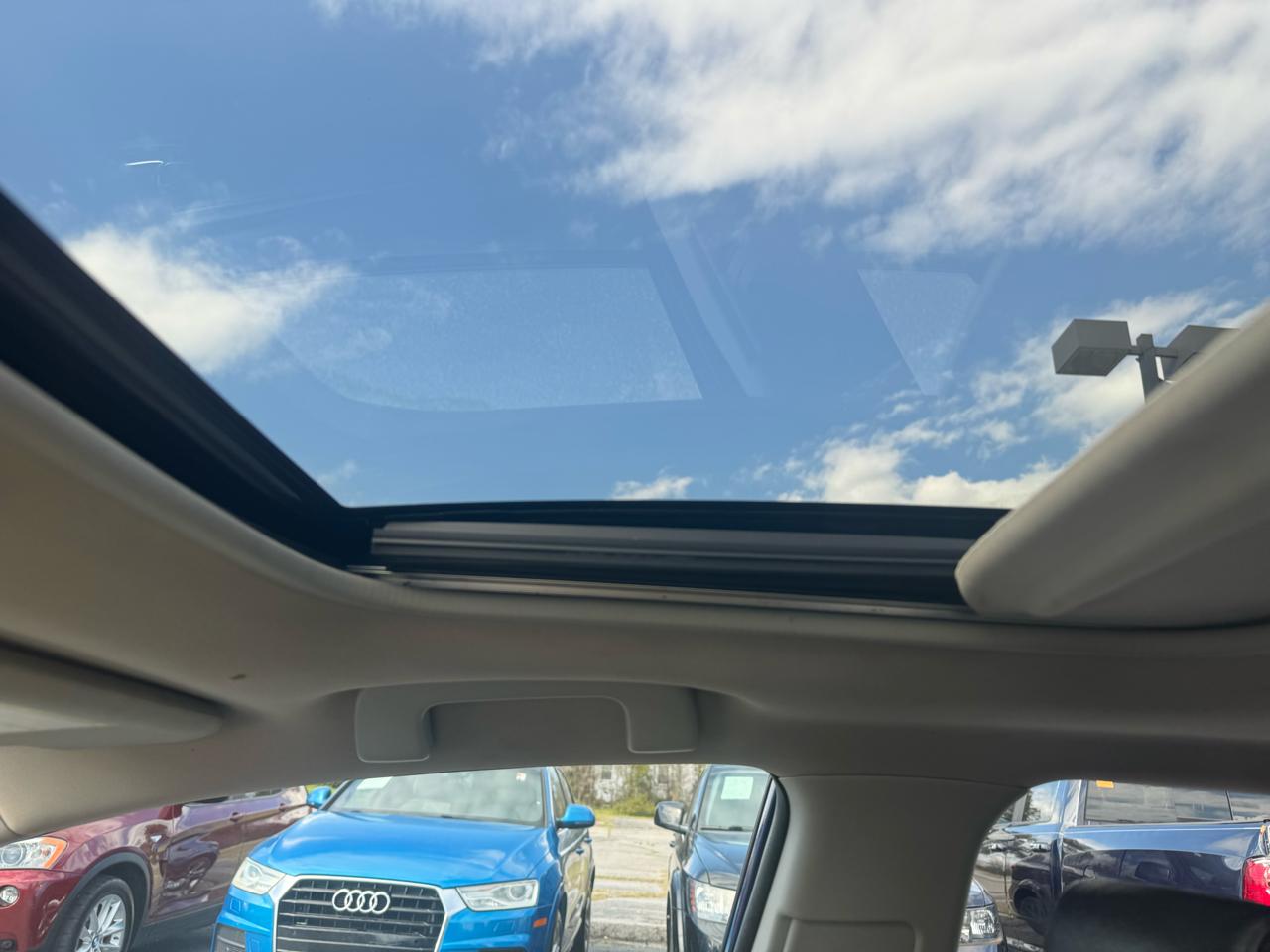 Toyota Corolla XSE CVT (Natl) 2018