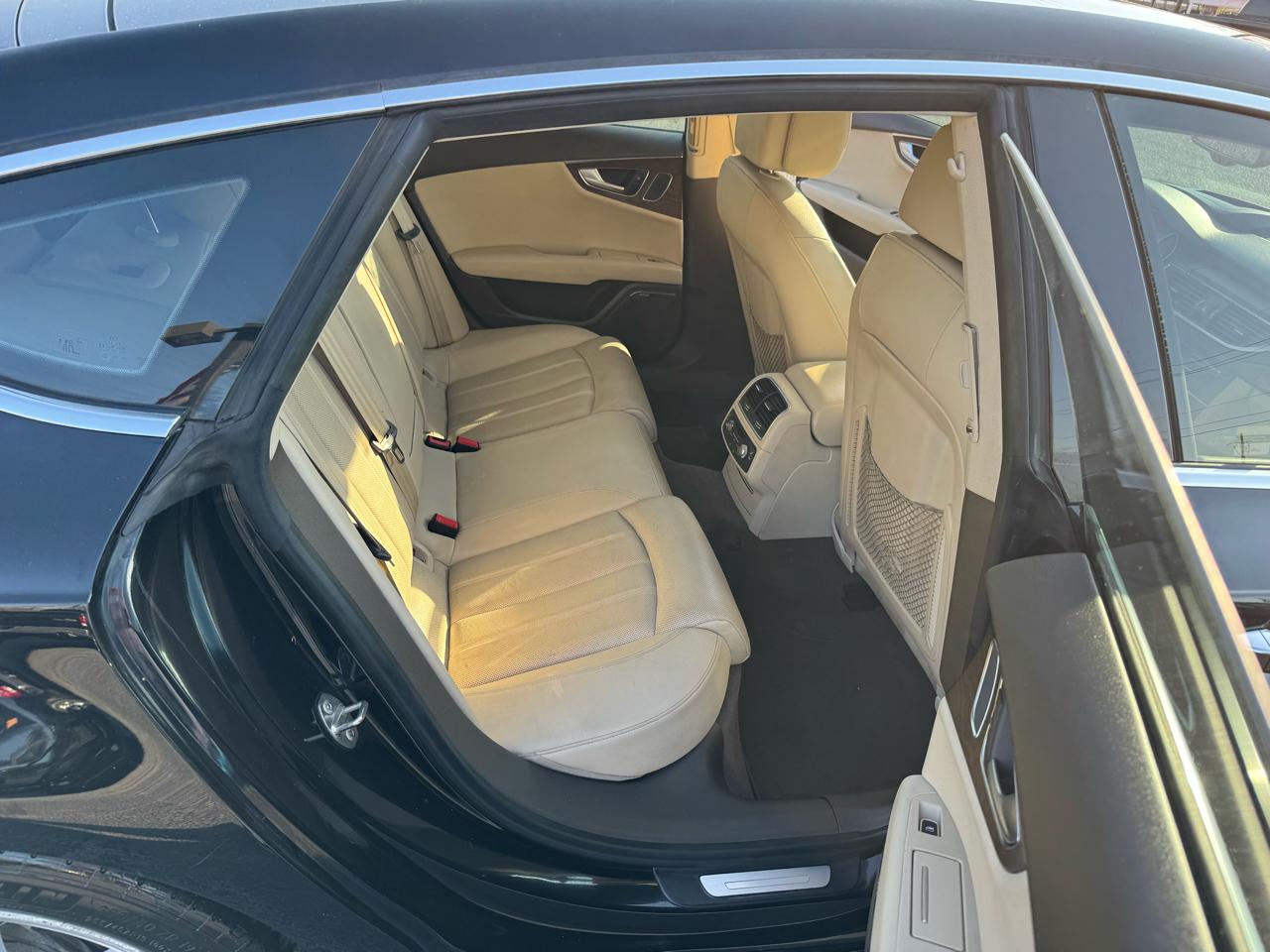 Audi A7 4dr HB quattro 3.0 Prestige 2016