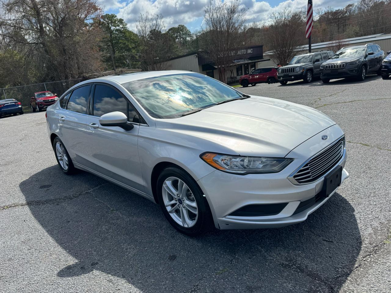 Ford Fusion SE FWD 2018