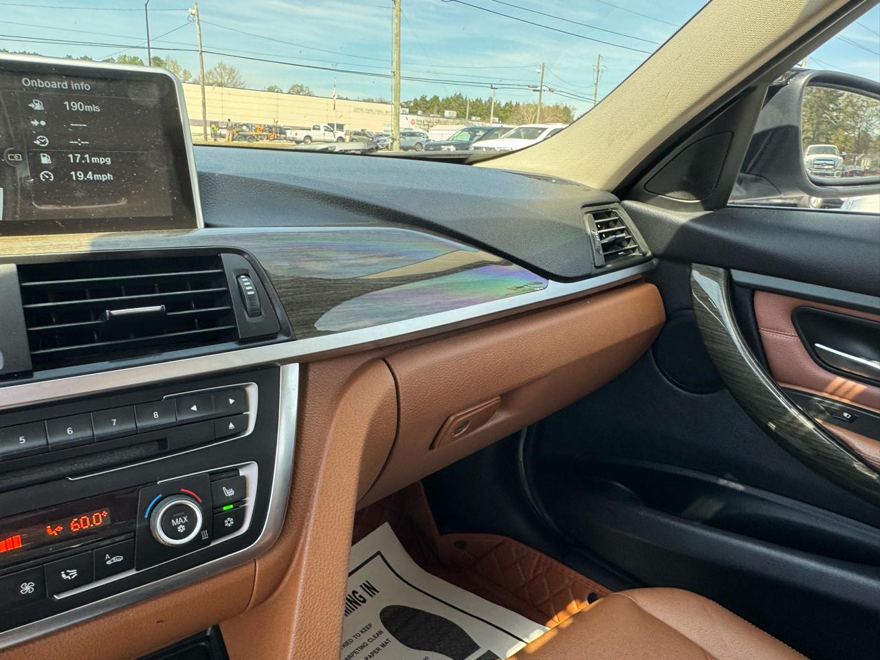 BMW 3 Series 4dr Sdn 328i RWD 2012