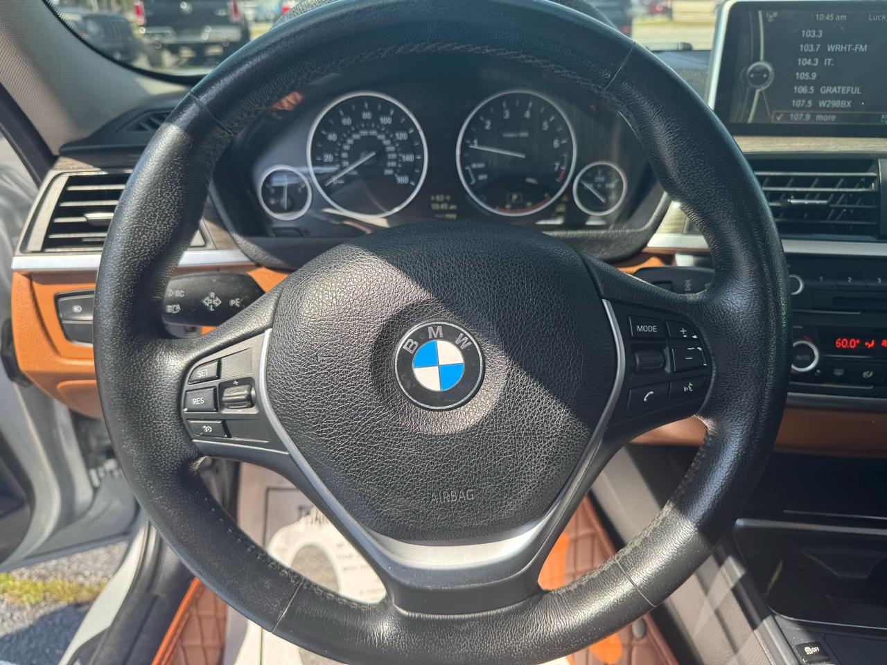 BMW 3 Series 4dr Sdn 328i RWD 2012