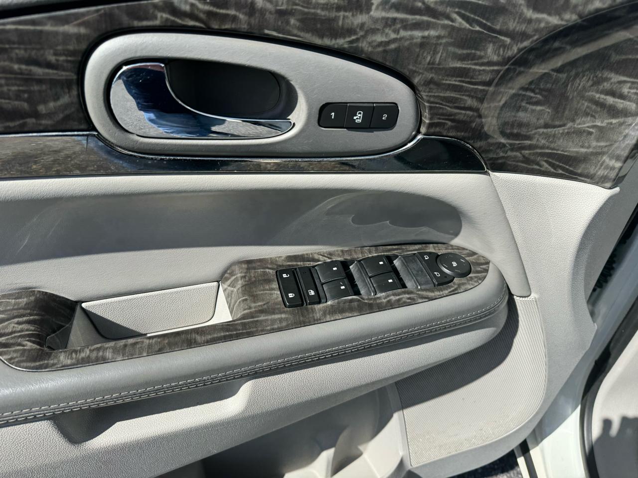 Buick Enclave AWD 4dr Leather 2014