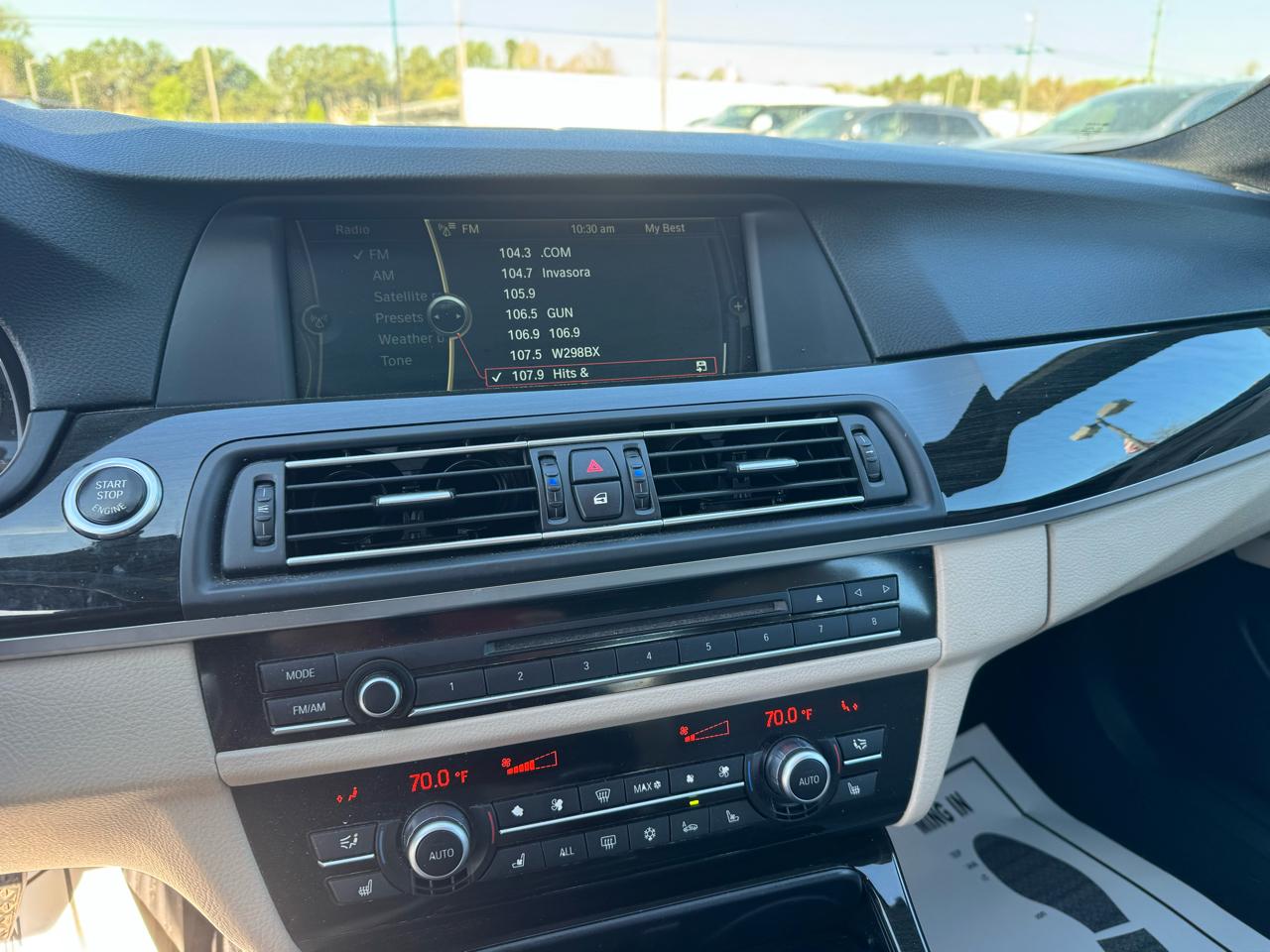 BMW 5 Series 4dr Sdn 550i RWD 2012