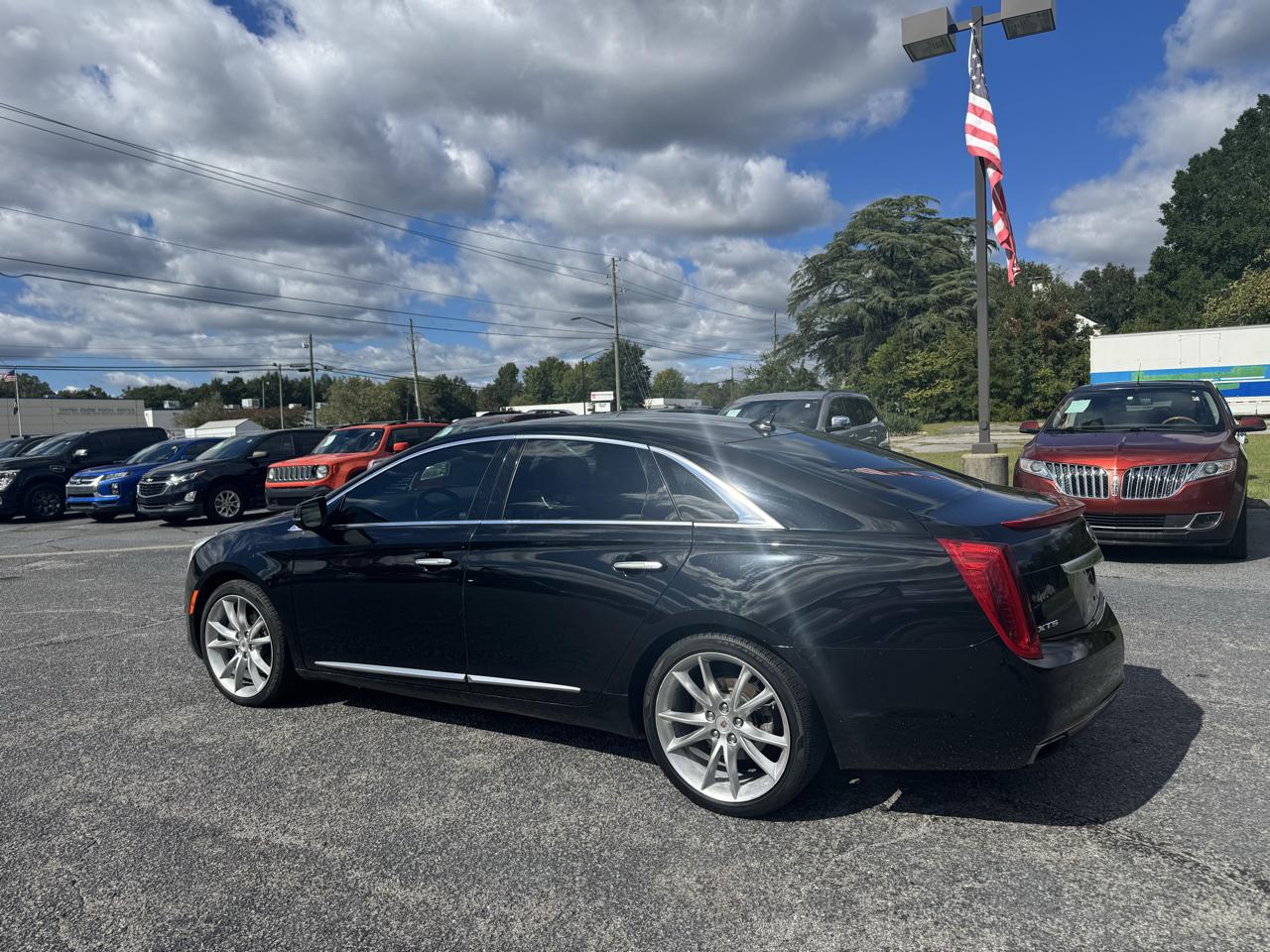 Cadillac XTS 4dr Sdn Premium FWD 2014
