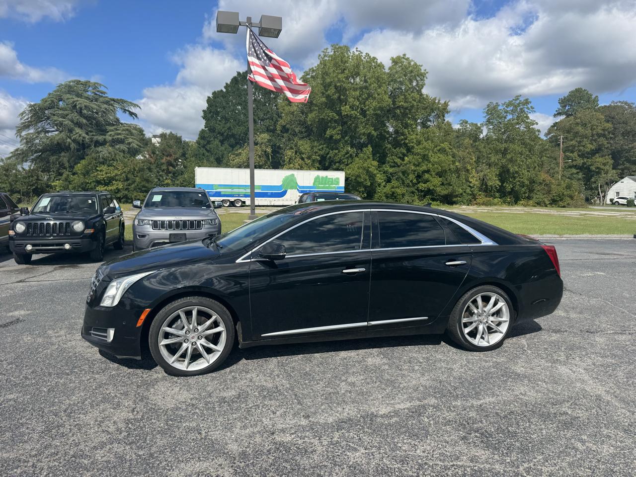 Cadillac XTS 4dr Sdn Premium FWD 2014