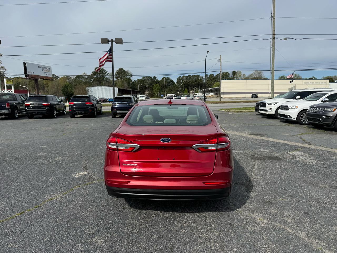 Ford Fusion S FWD 2020