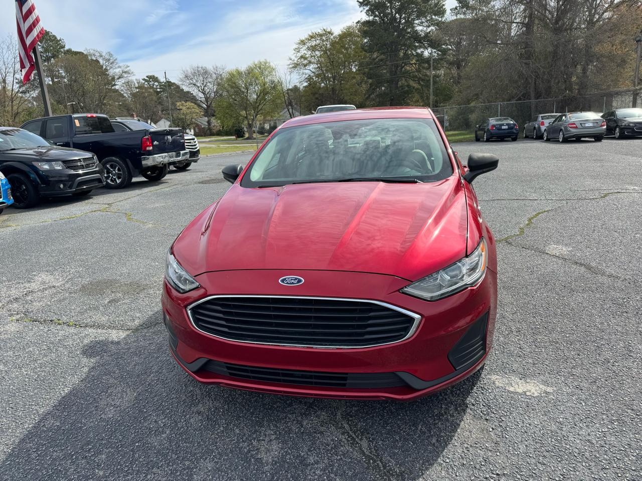 Ford Fusion S FWD 2020