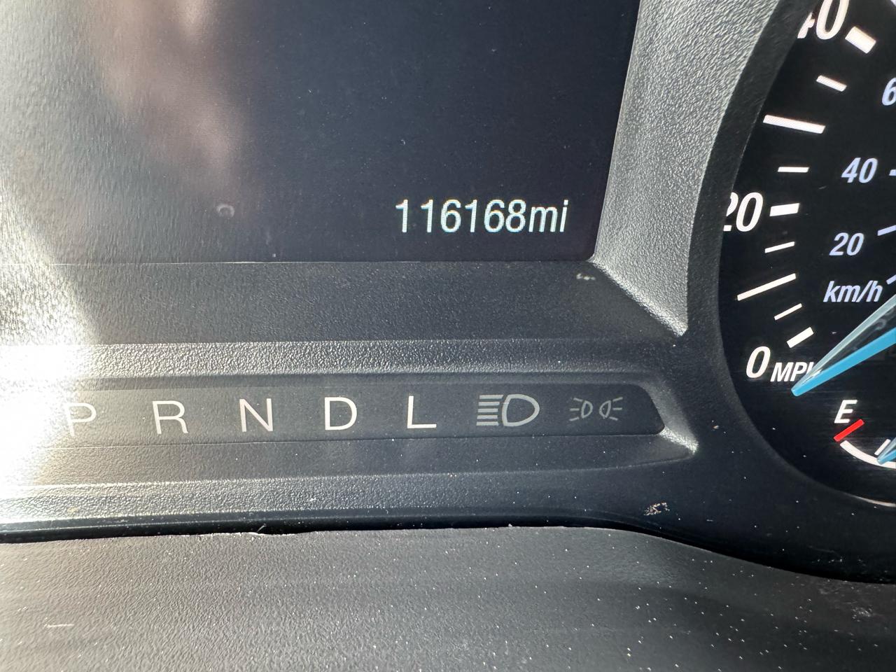 Ford Fusion S FWD 2020