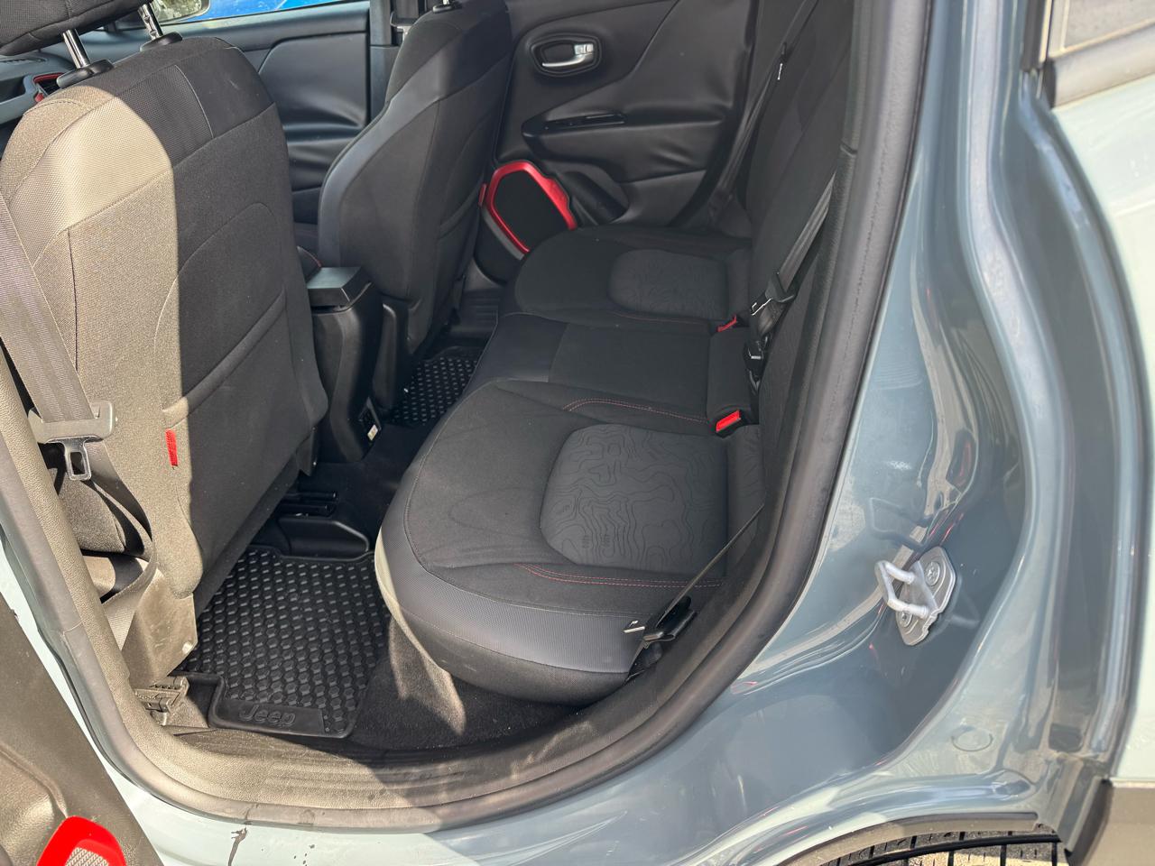 Jeep Renegade 4WD 4dr Trailhawk 2016