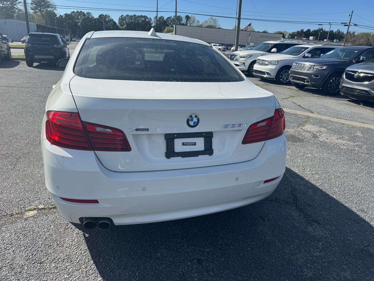 BMW 5 Series 4dr Sdn 528i xDrive AWD 2015