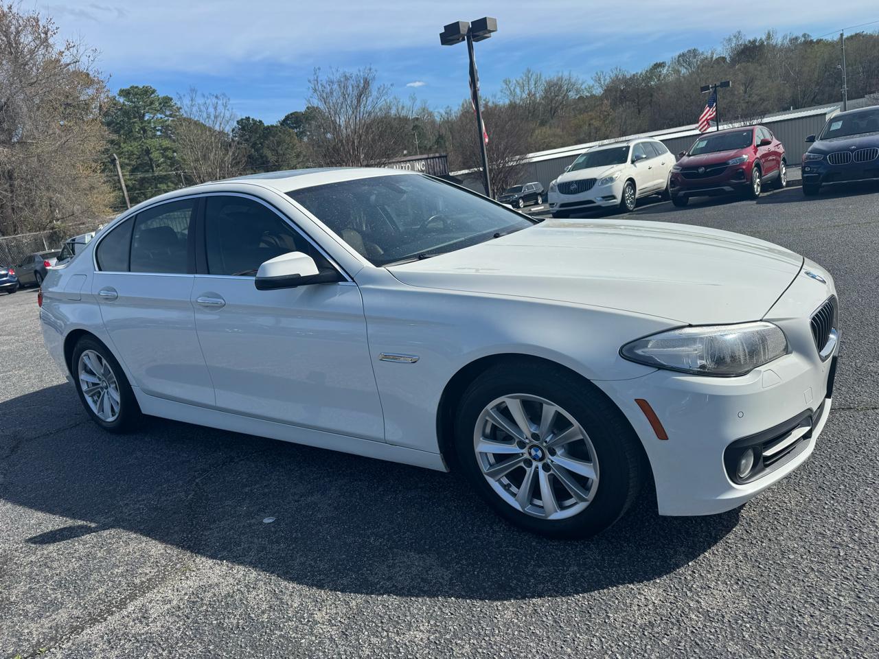 BMW 5 Series 4dr Sdn 528i xDrive AWD 2015